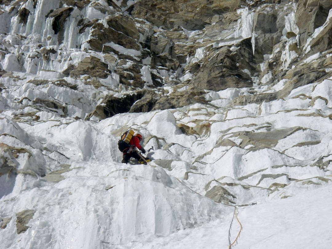 Kazuya Hiraide begins the second crux, a six-pitch wall at ca 7,000m that required parts of two days to climb.