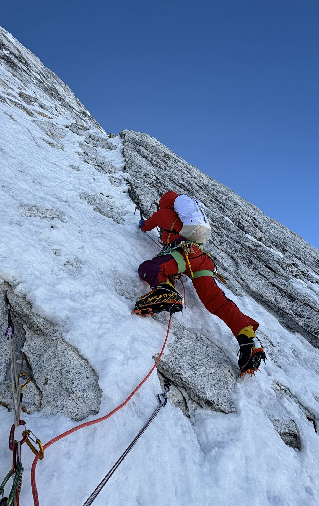 Hiroki Yamamoto on the mixed section at 6,500 meters on the north face of Phole.