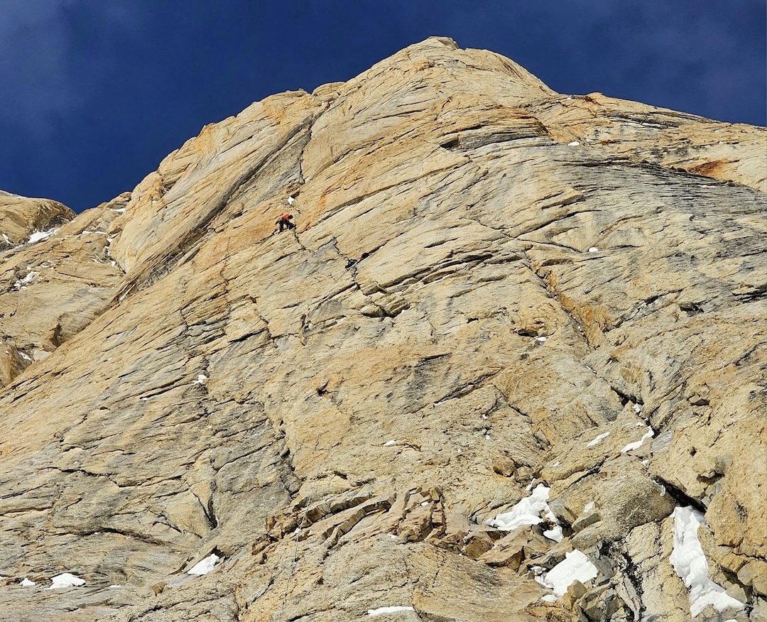 Paweł Hałdaś climbing above Camp 2 on Cold Wars.