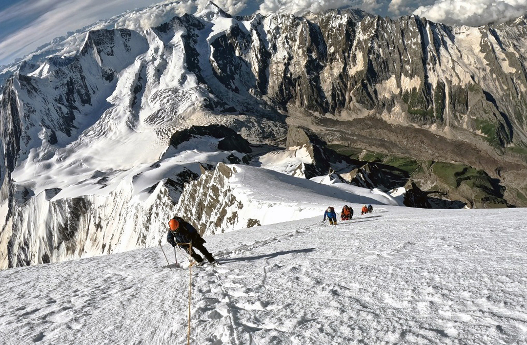On the upper southeast ridge of Brammah I (6,416m), shortly before the summit.