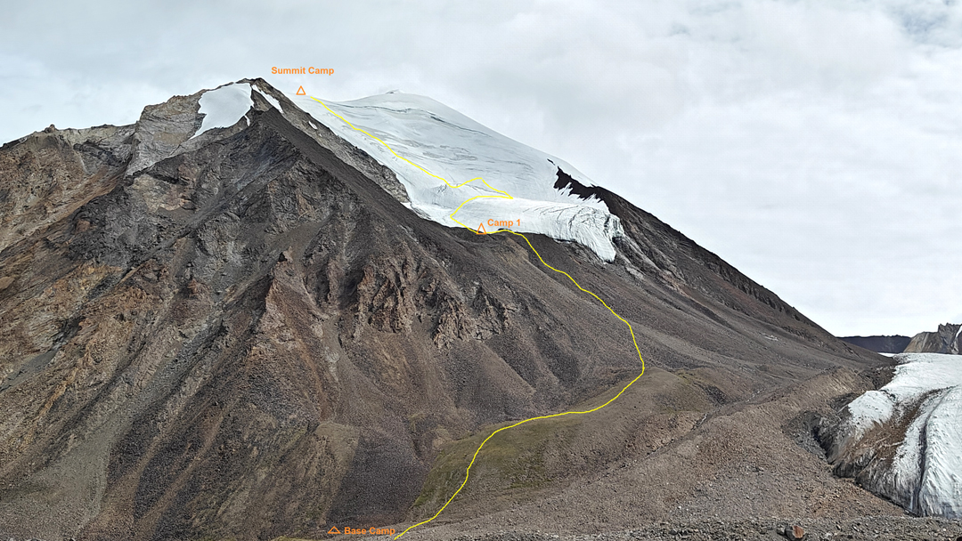 The 2024 route up the south flank of Laknak Kangri (6,496m) from base camp to summit camp on the southwest ridge. 