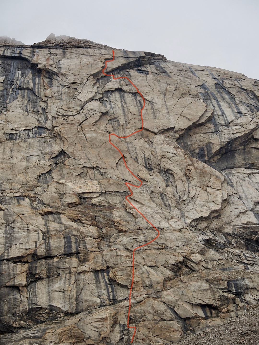The line of PangTen (424m climbing distance, 5.10), below Mt. Northumbria on the west side of Weasel Valley. 