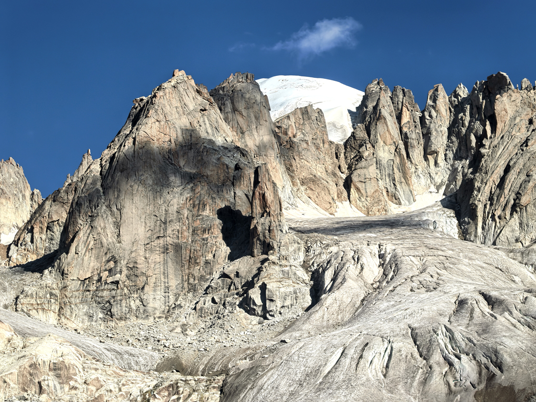 Unclimbed granite west of Peak 5,538m in the southeast Zhuqing Range.