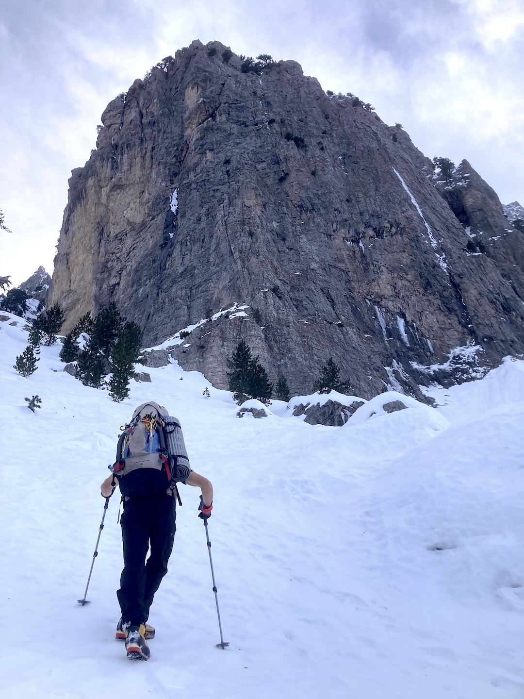 Scream of the Butterfly ascends the runnel on the right. The summit is hidden far above the ice line. 