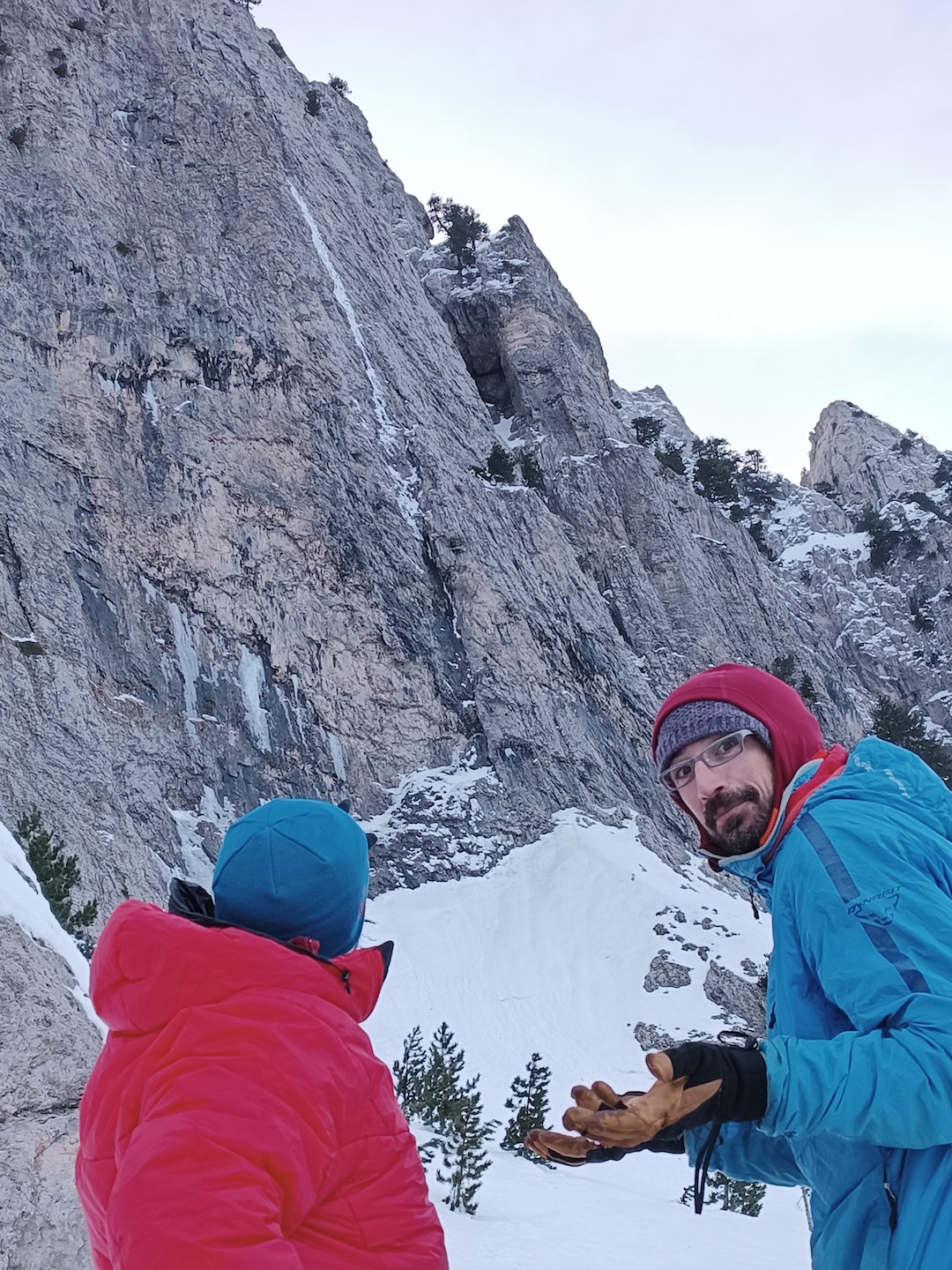 Dimitris Daskalakis (left) and Christos Tsoutsias wondering where the ice went, as they look up at the first three pitches of the Scream of the Butterfly (500m III AI5 M6+) in February 2024. 