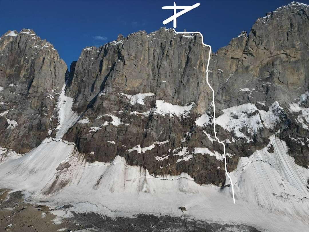 The new route on the north face of Argo. The 1989 Petrov Route is just to the left, but completely independent. 