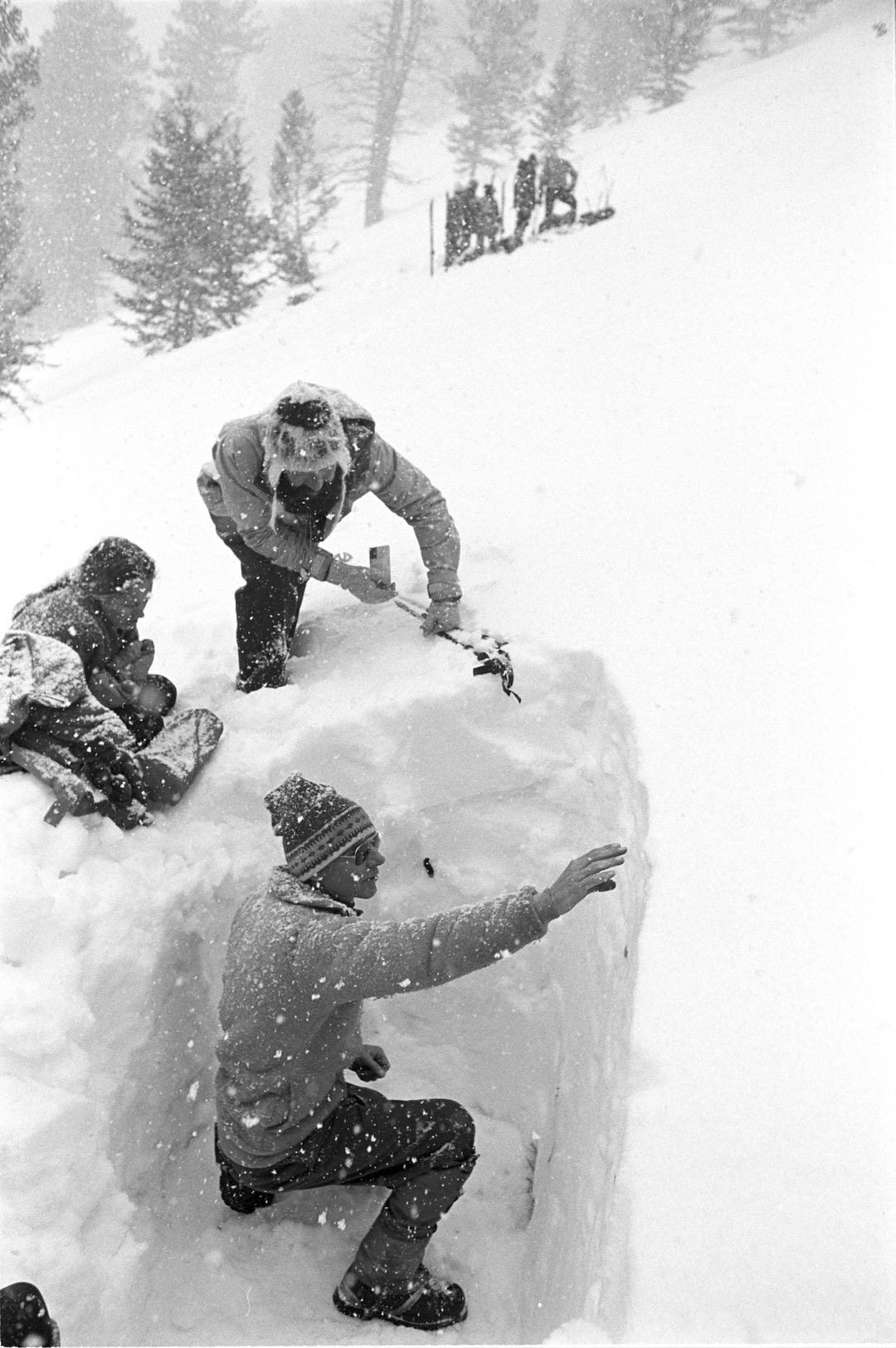 Rod Newcomb, avalanche science educator, teaches a course on Teton Pass, Wyoming, 1984. 