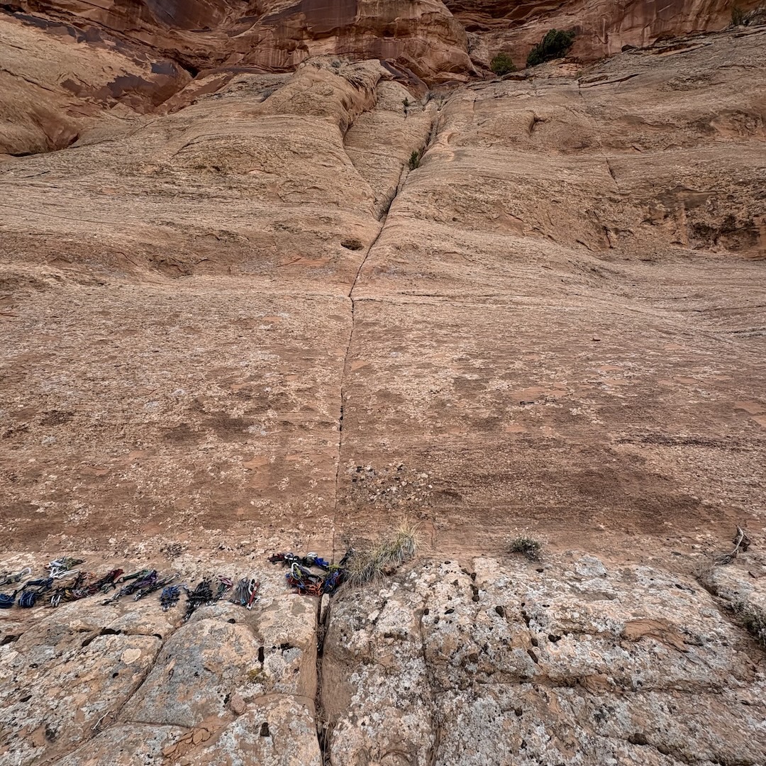 The second pitch of White Whale, an A3+ seam.