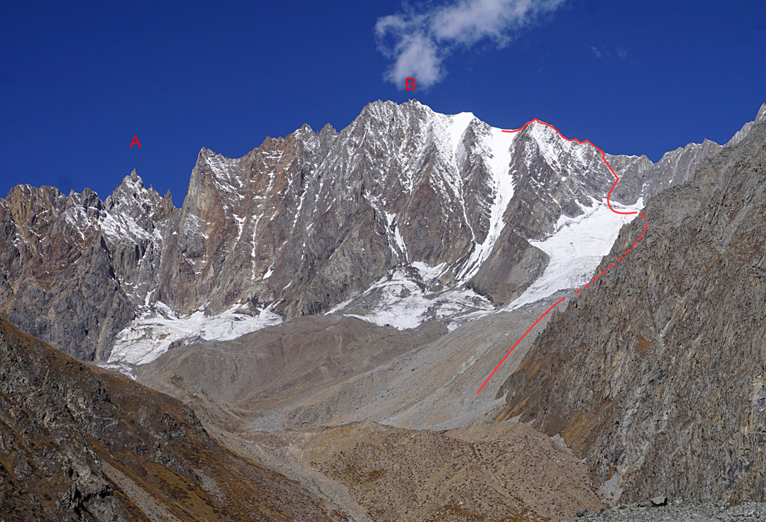 Munocho Chhok (5,770m on Wala map) before a period of snowy weather. The summit is (B), while (A) is Muno Chhok (5,500m on the Wala map). The line marks the 2025 attempt along the northeast ridge, crossing a subsidiary top. 