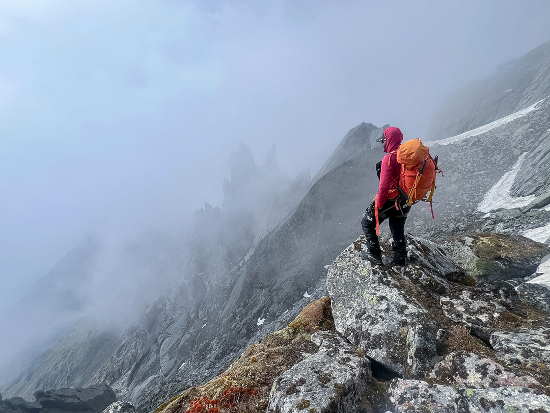 On the west-southwest ridge of the Horn of Harsil.