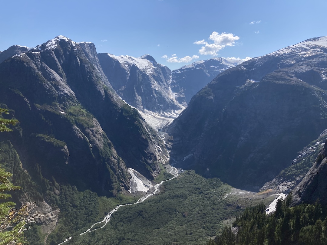 The view from the south side of Gilt Peak into the upper reaches of “Middle Earth.” It’s likely that none of the walls in the upper valley have been climbed. 