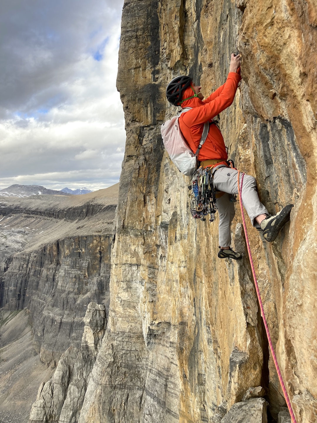 Greg Barrett leading the steep hand crack at the start of pitch eight on Confessions of a Choss Gobbler.