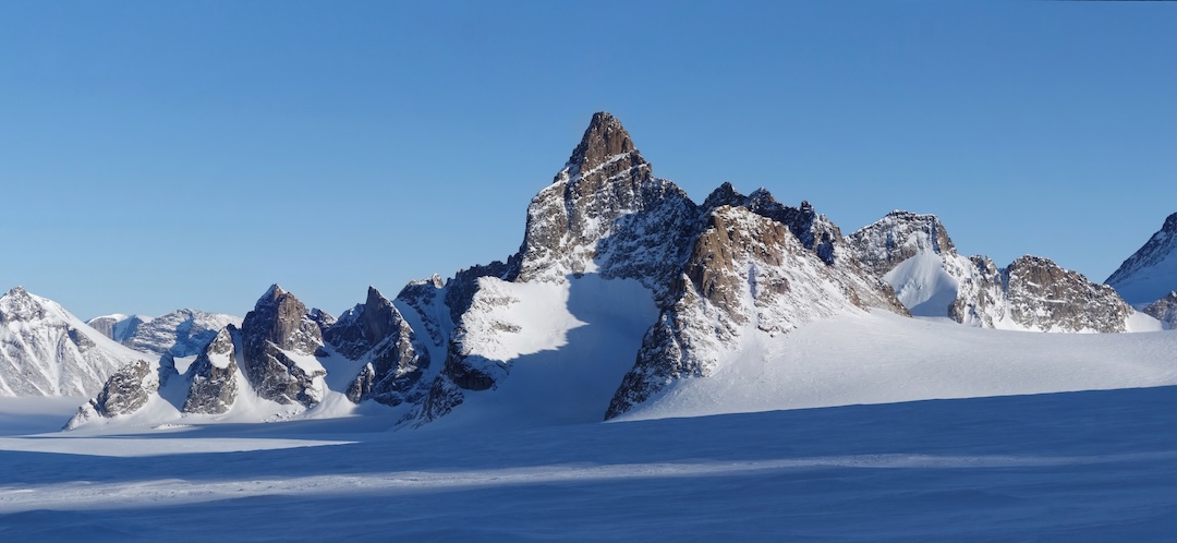 Unclimbed peak to the south of Mt. Bilbo (1,842m) at the head of the Nerutusôq Glacier. 