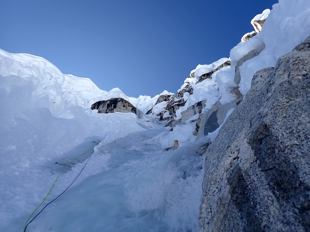 Tomeu Rubí leading an ice pitch on the upper part of the west face of Santa Cruz Chico.