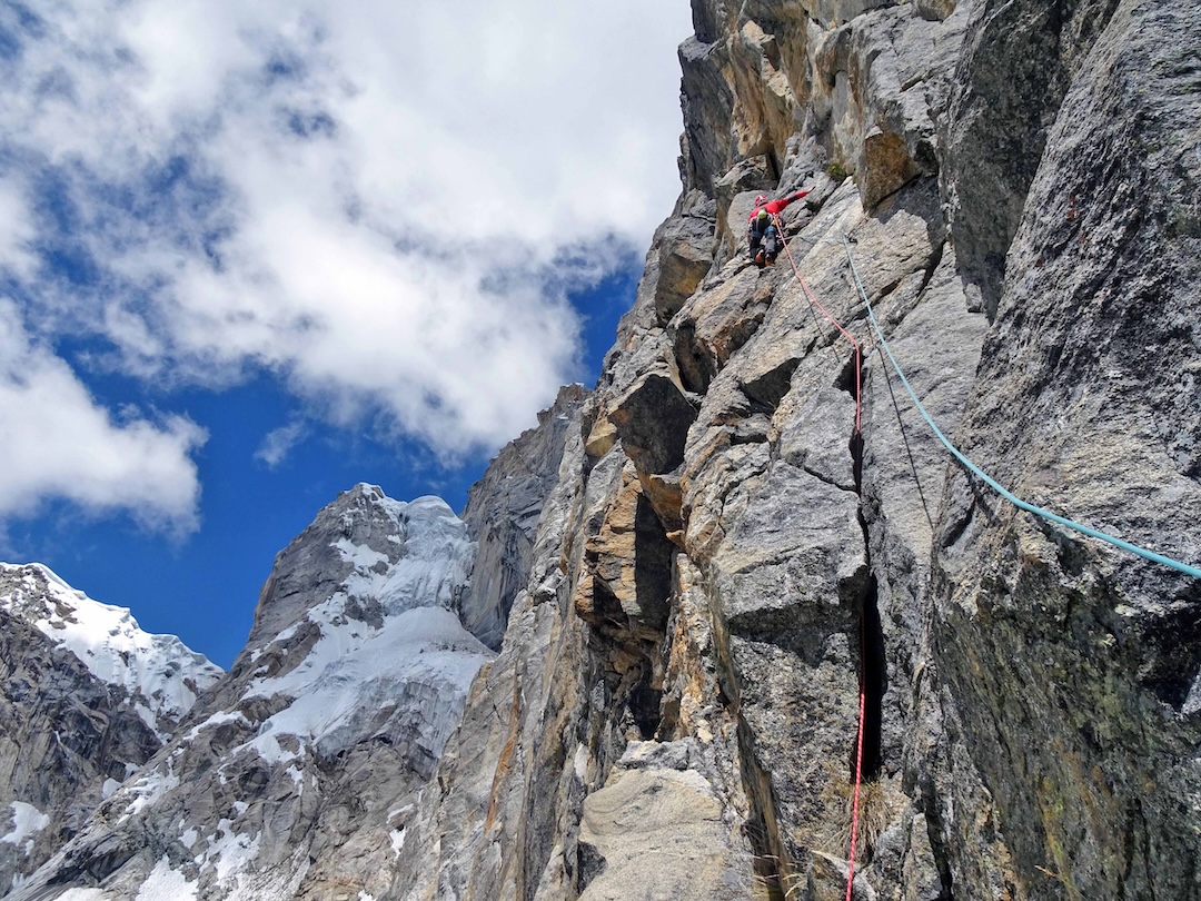 Alex Ubeda beginning the traverse after pitch four. 