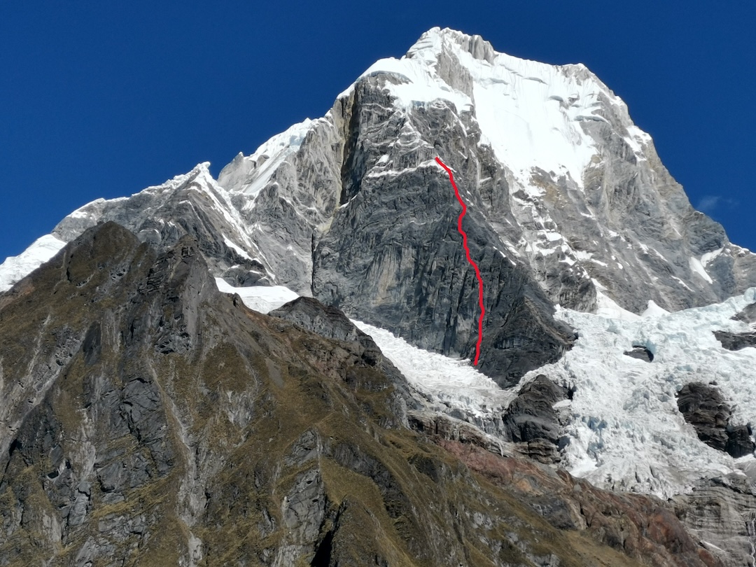 The line attempted on the lower east face of Nevado Yerupajá (6,634m) by Dani Arnold and Alexander Huber in 2023. The two descended from their high point (5,850m), after climbing 20 pitches up the lower wall in a day, because they did not feel the snow conditions above would be safe. 