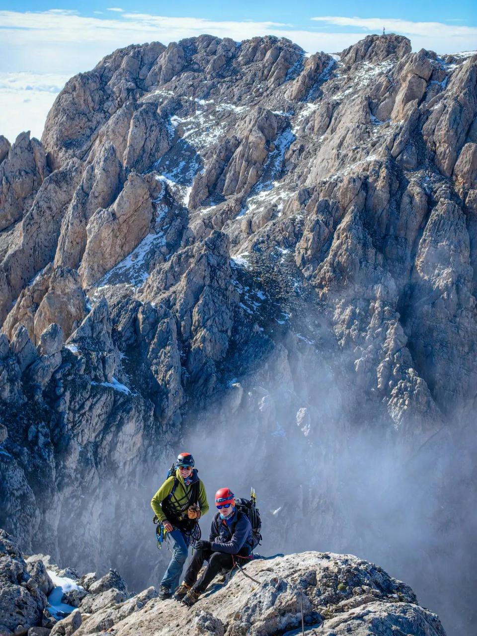 Darya Obukhova and Anton Ismagilov on the Sedykh Route (2B Russian), Jarlam Southeast.