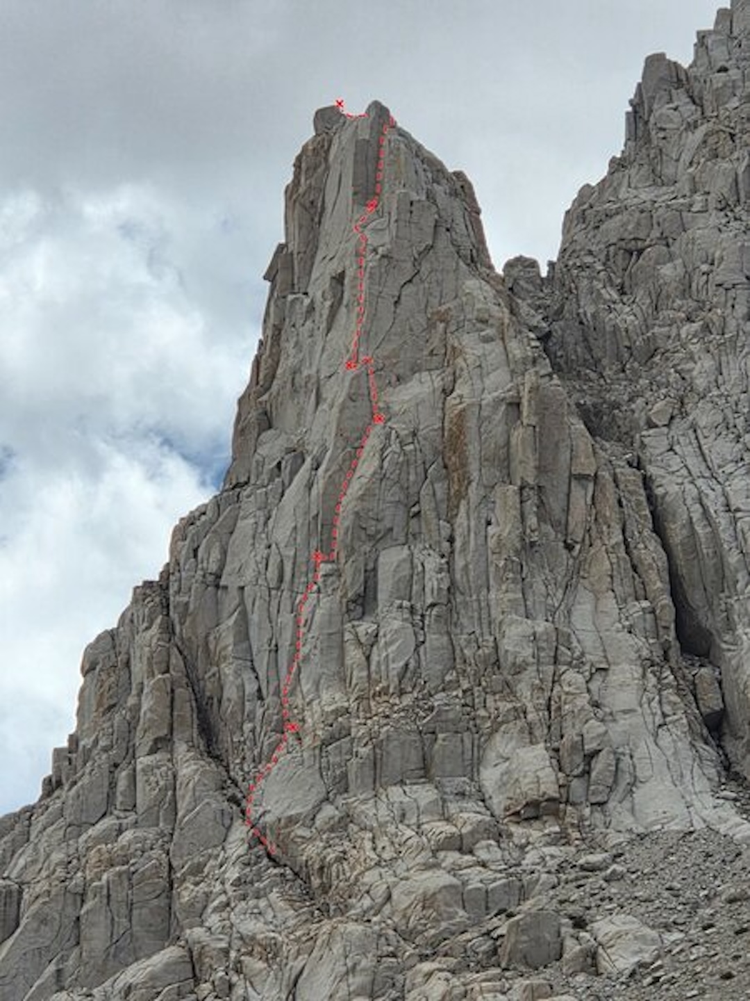 Overview of Hawg Ripper (700’, 6 pitches, 5.9+) on Sky Blue Spire.