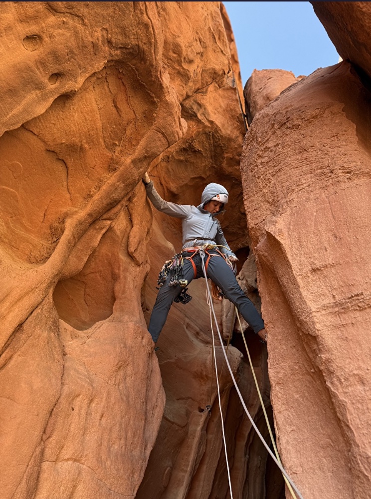 Nicole Berthod stemming on Mukatila, a new route up the east pillar of Jebel Nassrani South. 
